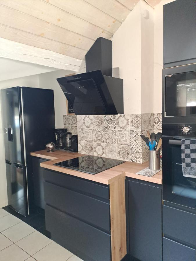 Atypique Saumur 80 M2 Joli Appartement 2 A 7 Pers Familial Renove Entier 3 Chambres Hyper Centre Exterior photo