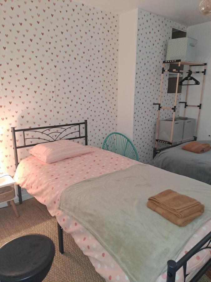 Atypique Saumur 80 M2 Joli Appartement 2 A 7 Pers Familial Renove Entier 3 Chambres Hyper Centre Exterior photo